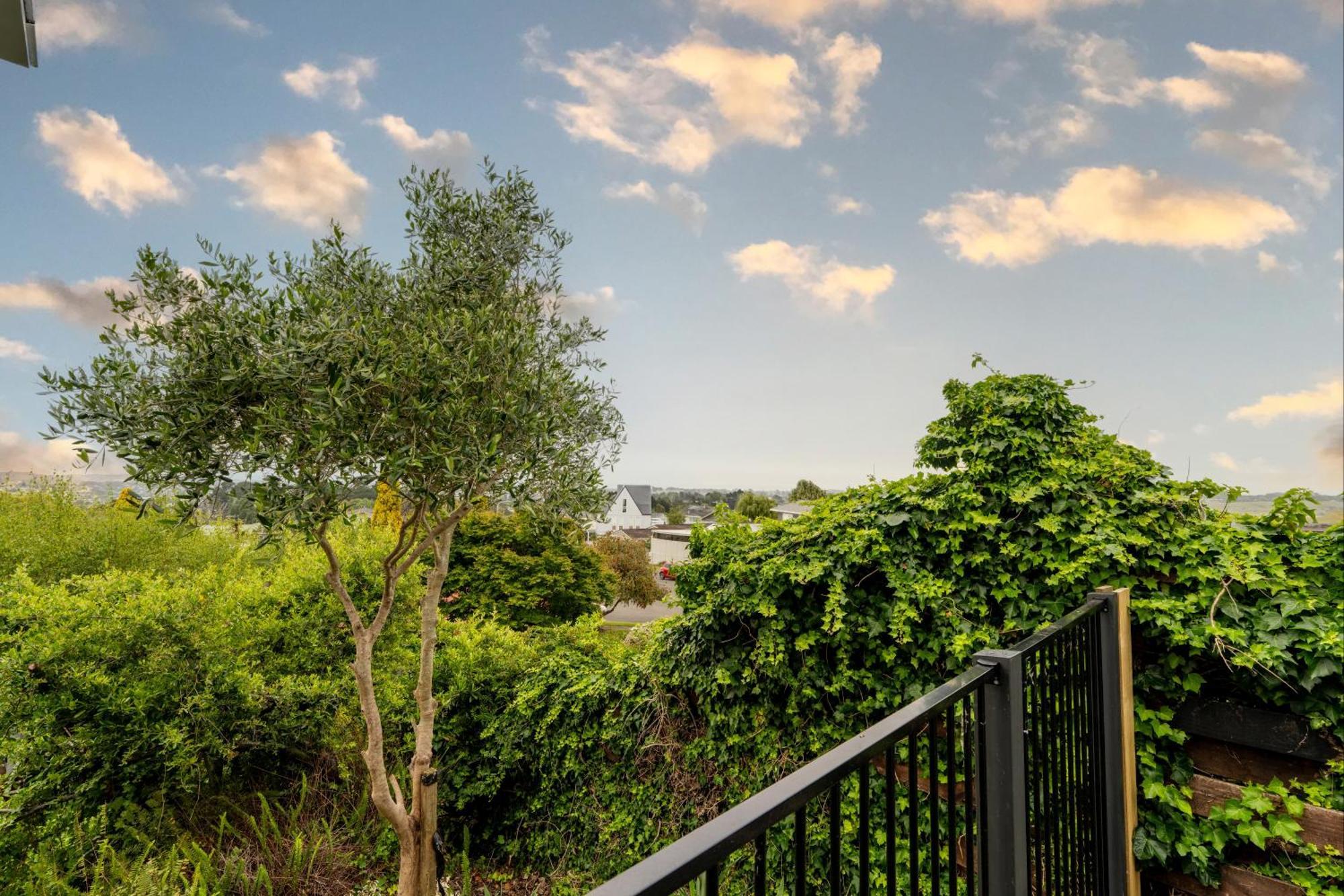 Cosy Unit With Incredible Views & Sky Tv Villa Whanganui Luaran gambar